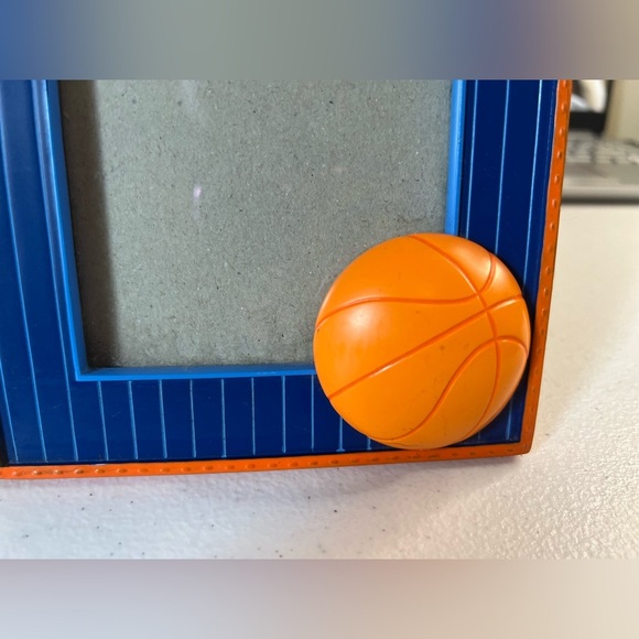 Gund Kids All Stars Slam Dunk Basketball Photo Frame For 4”x6” Photo - Picture 3 of 6